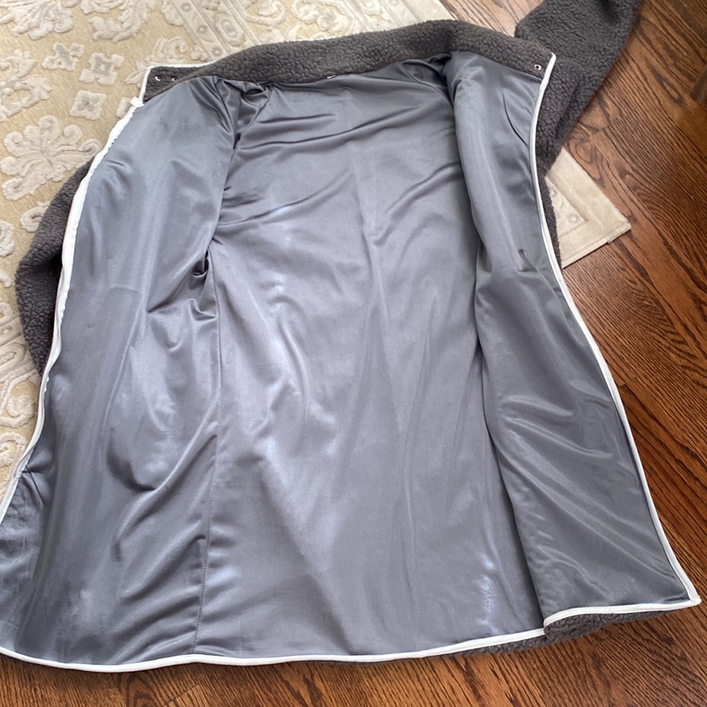 Gray jacket - Picture 4 of 7